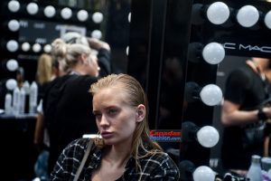 FashionWeekBackstage018